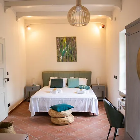 Villa Magna With Pool Alba Hills *