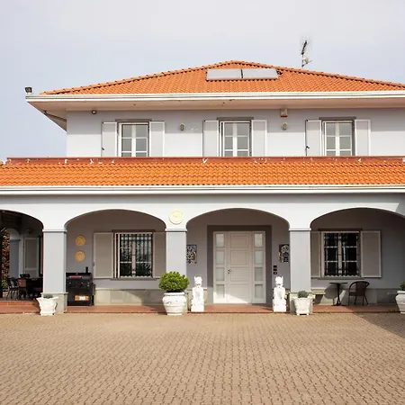 Villa Magna With Pool Alba Hills Govone
